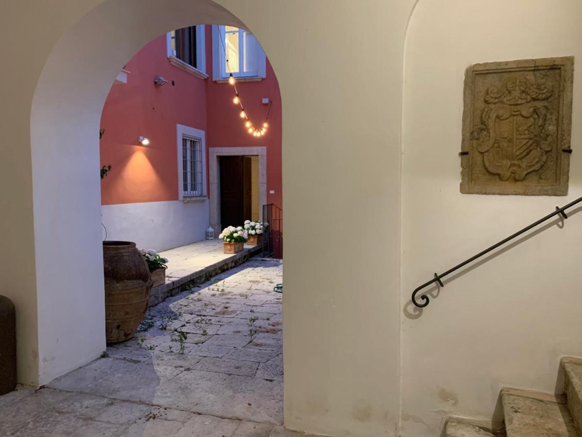 Palazzo Gentilizio De Maffutiis Hotell Auletta Exteriör bild